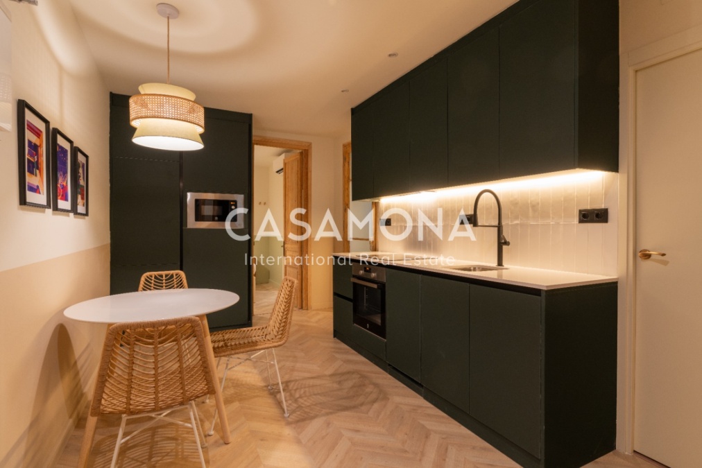 Apartamento de 2 dormitorios recientemente reformado en Poble Sec Apartamento de 2 dormitorios recientemente reformado en Poble Sec