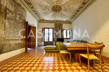 Leben wie ein König: 3-Zimmer, 2-Badezimmer historisches Palastapartment in El Born