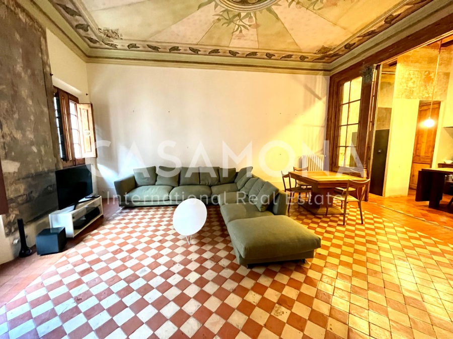 Vive como un rey: Apartamento histórico de 3 habitaciones y 2 baños en El Born Vive como un rey: Apartamento histórico de 3 habitaciones y 2 baños en El Born