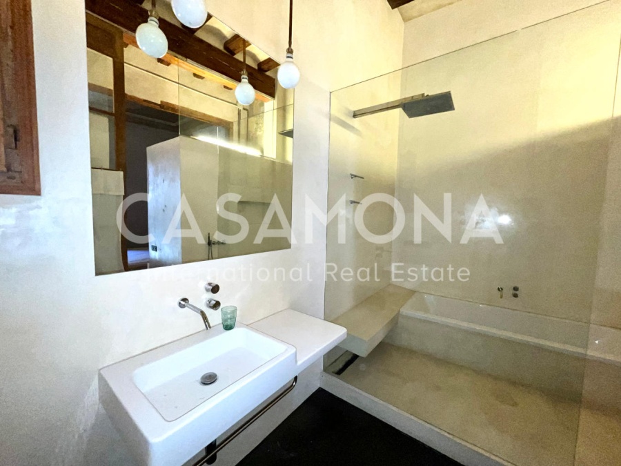 Vive como un rey: Apartamento histórico de 3 habitaciones y 2 baños en El Born Vive como un rey: Apartamento histórico de 3 habitaciones y 2 baños en El Born