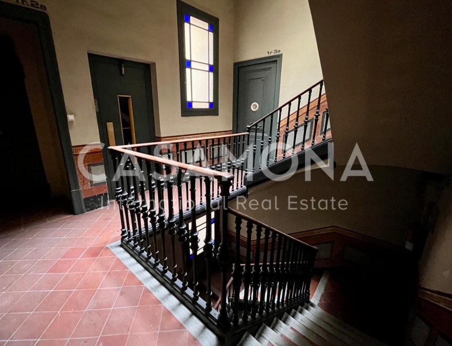 Vive como un rey: Apartamento histórico de 3 habitaciones y 2 baños en El Born Vive como un rey: Apartamento histórico de 3 habitaciones y 2 baños en El Born