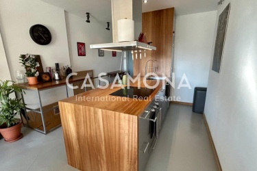 Fully Renovated 3-Bedroom Duplex in the Heart of the City