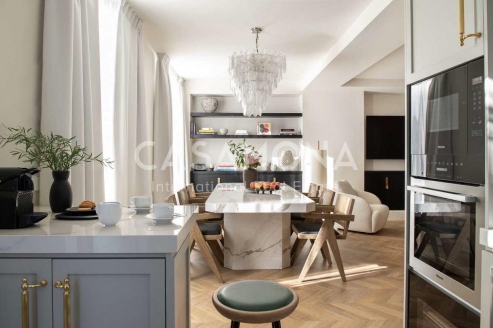 Incredible Fully Serviced 3 Bedroom Penthouse in Passeig de Gracia