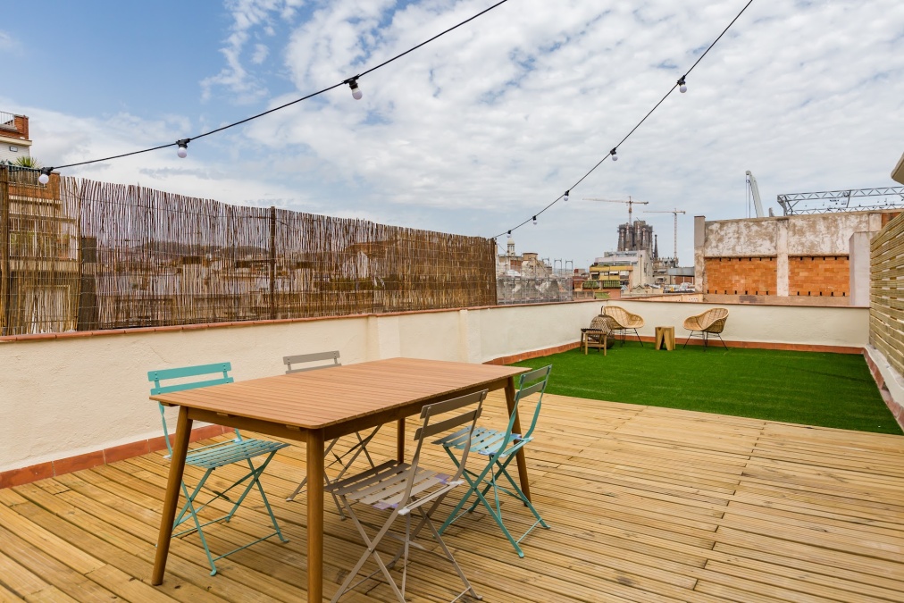 Penthouse moderne de 1 chambre avec terrasse spacieuse dans l’Eixample Dreta Penthouse moderne de 1 chambre avec terrasse spacieuse dans l’Eixample Dreta