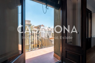 Incredible Fully Serviced 2 Bedroom Apartment close to MACBA Incredible Fully Serviced 2 Bedroom Apartment close to MACBA