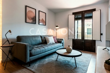 Apartament modern i totalment equipat de 2 dormitoris amb enorme terrassa privada Apartament modern i totalment equipat de 2 dormitoris amb enorme terrassa privada