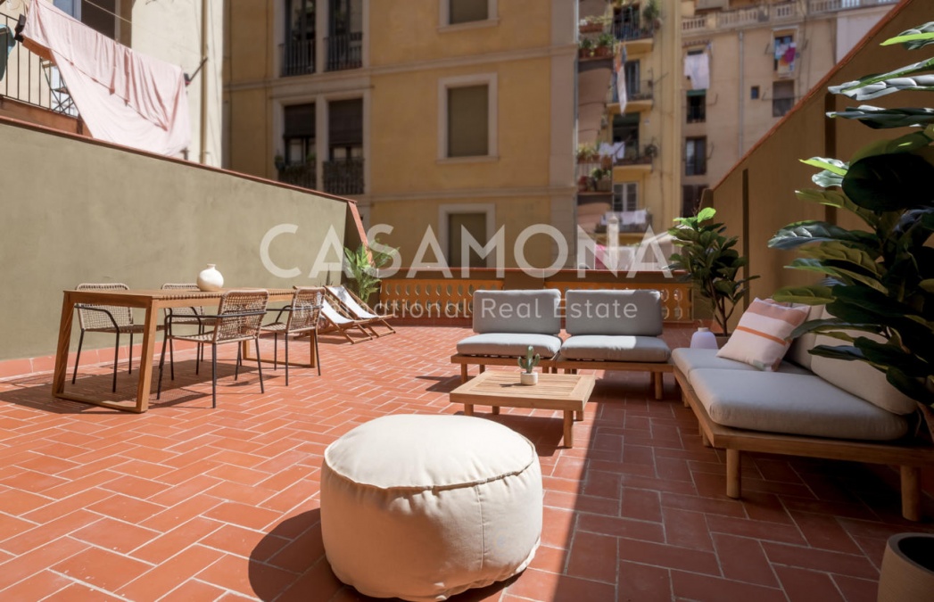 Appartement moderne et entièrement équipé de 2 chambres avec immense terrasse privée