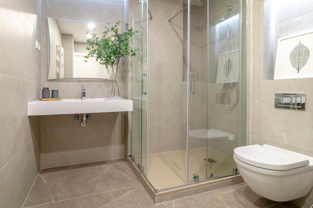 New Renovated Apartment on Via Laietana - great location - No Cedula 