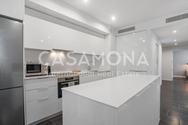 Modern i elegant pis de 2 dormitoris i 2 banys al proper Poblenou Modern i elegant pis de 2 dormitoris i 2 banys al proper Poblenou