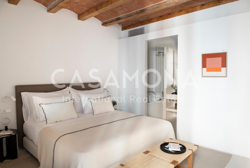 Increíble apartamento de 2 dormitorios con SPA en un antiguo palacio en Gótico Increíble apartamento de 2 dormitorios con SPA en un antiguo palacio en Gótico