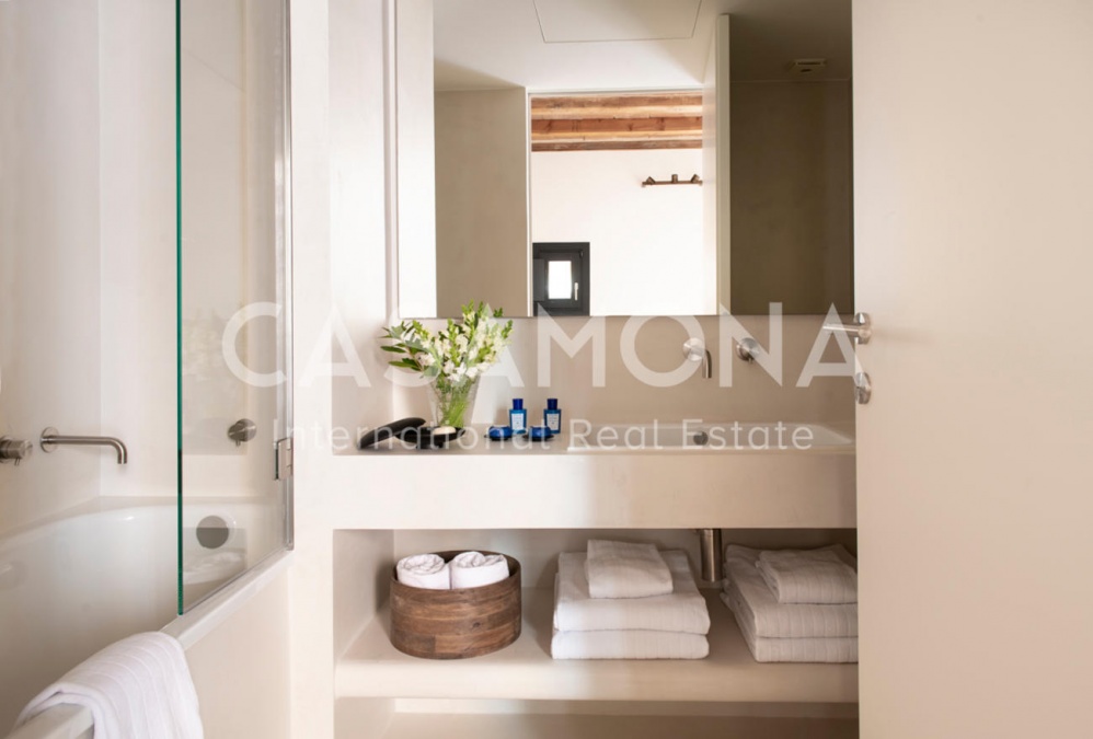 Increíble apartamento de 2 dormitorios con SPA en un antiguo palacio en Gótico Increíble apartamento de 2 dormitorios con SPA en un antiguo palacio en Gótico