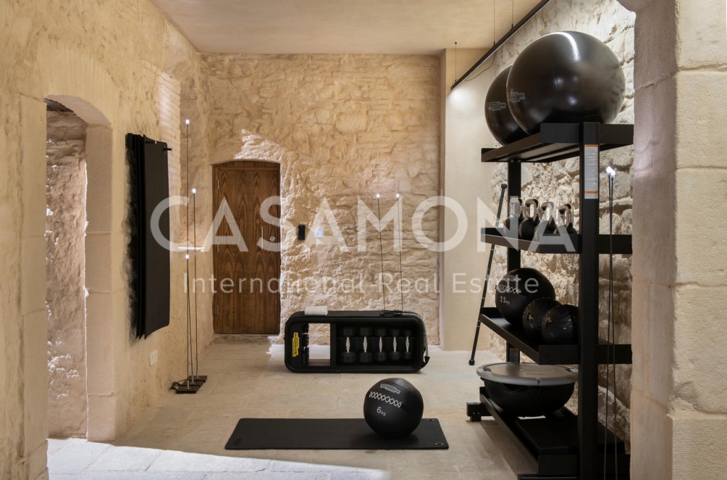 PRECIÓS APARTAMENT DE 3 DORMITORIS EN UN ANTIC PALAU AMB SPA A GÒTIC PRECIÓS APARTAMENT DE 3 DORMITORIS EN UN ANTIC PALAU AMB SPA A GÒTIC
