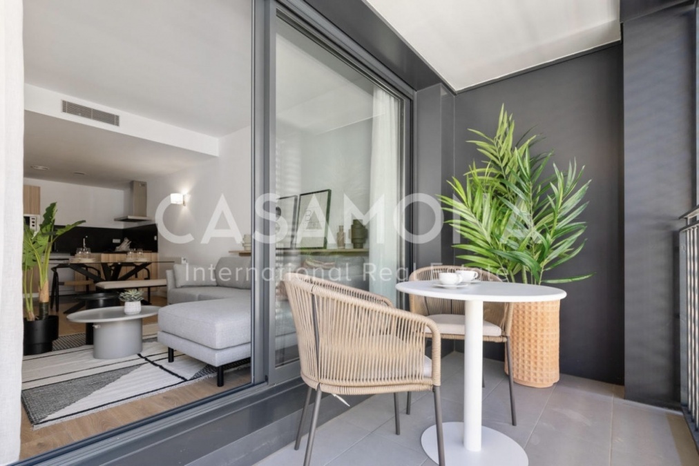 Moderne und schicke Wohnung in Gracia mit eigenem Balkon