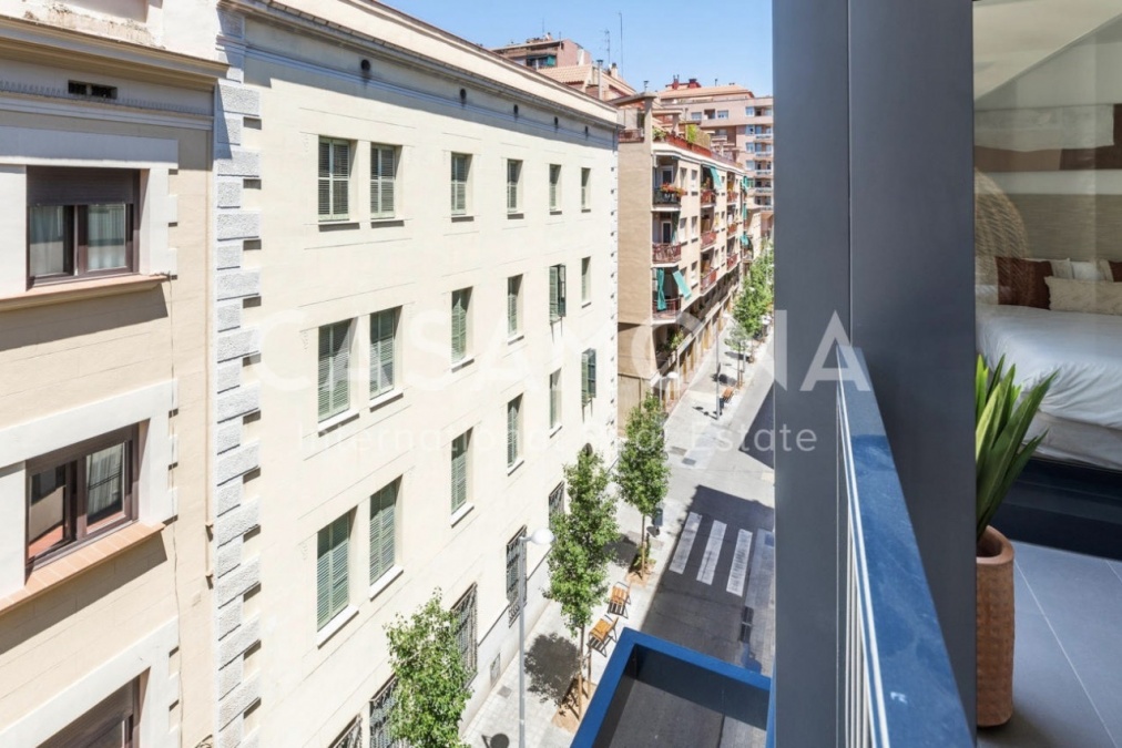 Apartamento moderno y elegante en Gracia con balcón privado