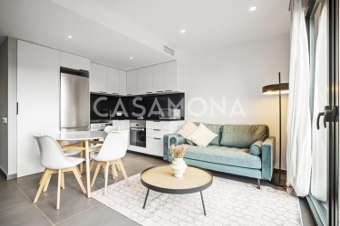 Luxós apartament de 2 habitacions dobles a prop de la Rambla Luxós apartament de 2 habitacions dobles a prop de la Rambla