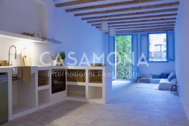 VENUT Apartament Boho-Chic El Born recentment renovat amb ascensor i bonic balcó VENUT Apartament Boho-Chic El Born recentment renovat amb ascensor i bonic balcó