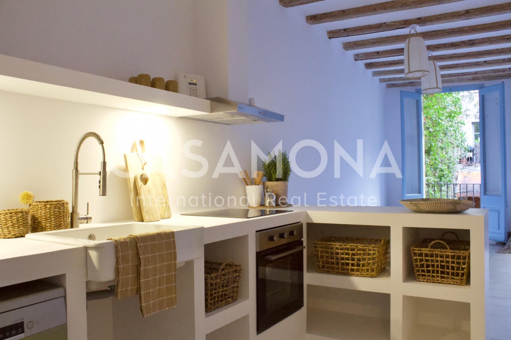 VENUT Apartament Boho-Chic El Born recentment renovat amb ascensor i bonic balcó VENUT Apartament Boho-Chic El Born recentment renovat amb ascensor i bonic balcó