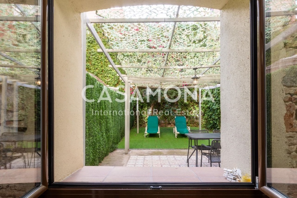 Lluminós apartament dúplex de 2 dormitoris amb una gran terrassa privada Lluminós apartament dúplex de 2 dormitoris amb una gran terrassa privada