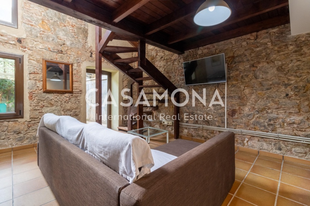 Appartement duplex lumineux de 2 chambres avec une immense terrasse privée