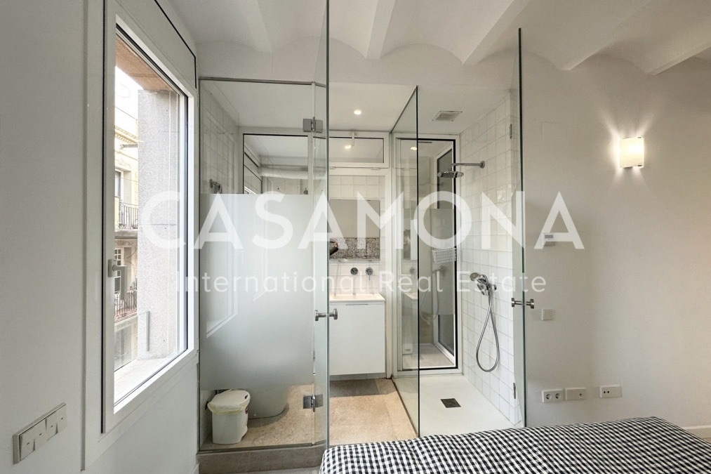 Luxury Apartment Exclusive Waterfront Residence with Panoramic Harbour Views- Terrace and an Elevator Luxury Apartment Exclusive Waterfront Residence with Panoramic Harbour Views- Terrace and an Elevator