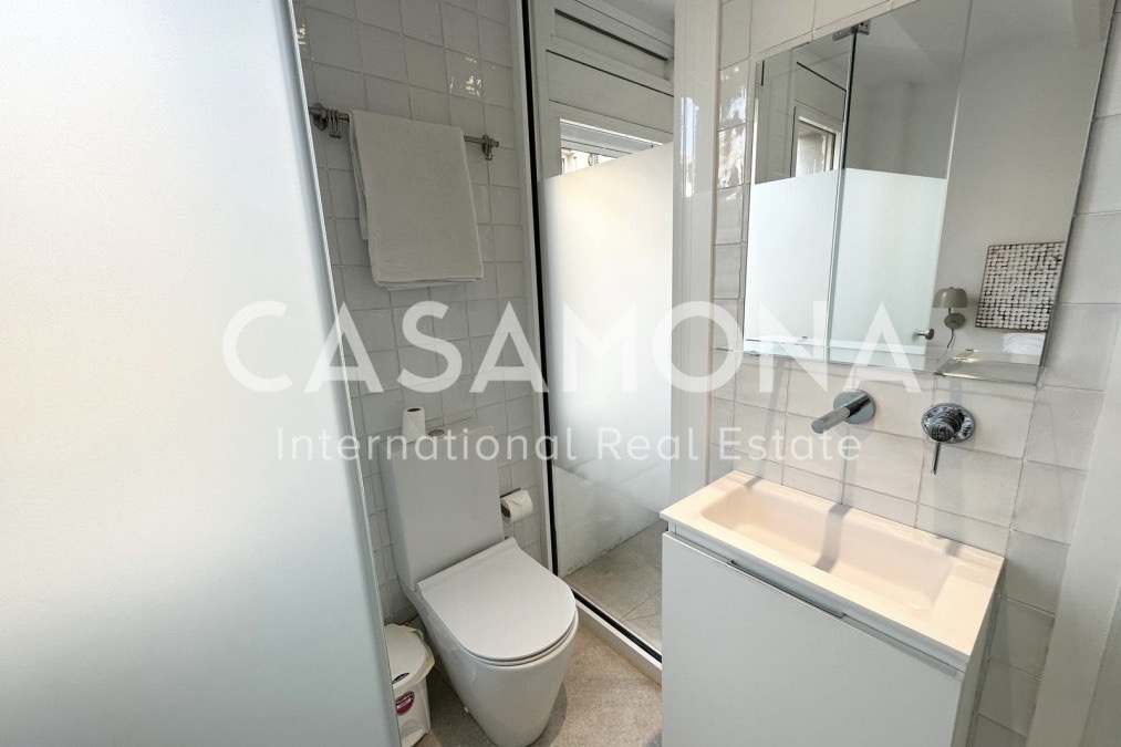 Apartament de luxe, residència exclusiva a la vora del mar amb vistes panoràmiques al port - terrassa i ascensor