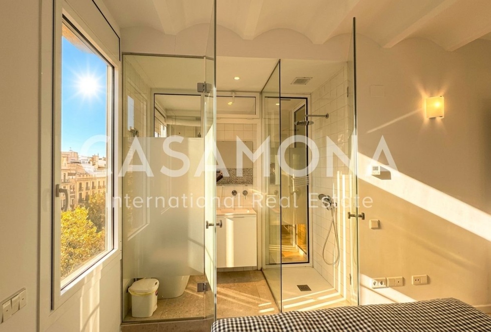 Apartament de luxe, residència exclusiva a la vora del mar amb vistes panoràmiques al port - terrassa i ascensor