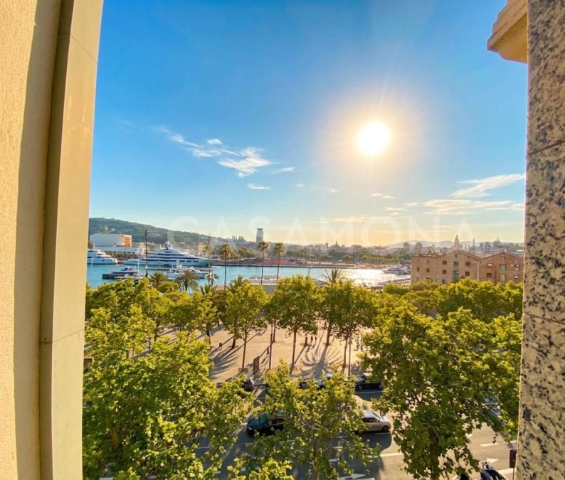 Luxury Apartment Exclusive Waterfront Residence with Panoramic Harbour Views- Terrace and an Elevator Luxury Apartment Exclusive Waterfront Residence with Panoramic Harbour Views- Terrace and an Elevator
