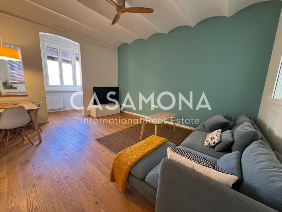 Increíble apartamento espacioso con balcón y lujoso estilo catalán Increíble apartamento espacioso con balcón y lujoso estilo catalán
