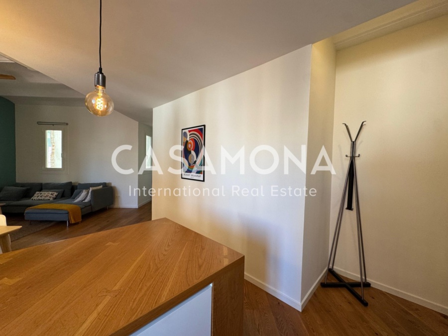 Amazing Spacious flat with Balcony and Luxurous Catalan Style