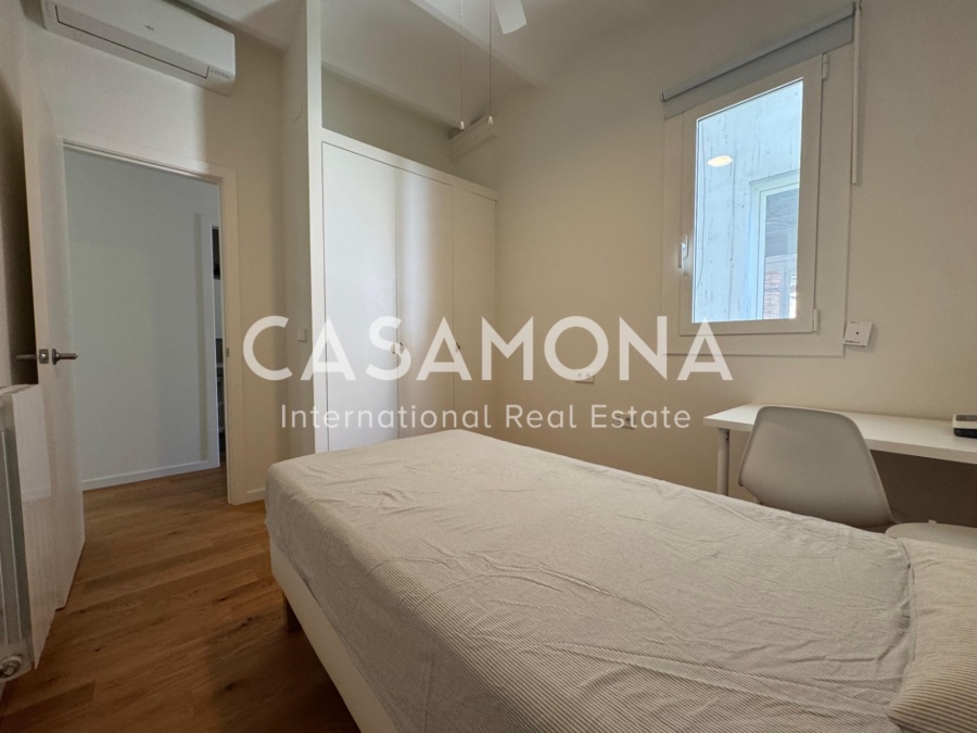 Amazing Spacious flat with Balcony and Luxurous Catalan Style