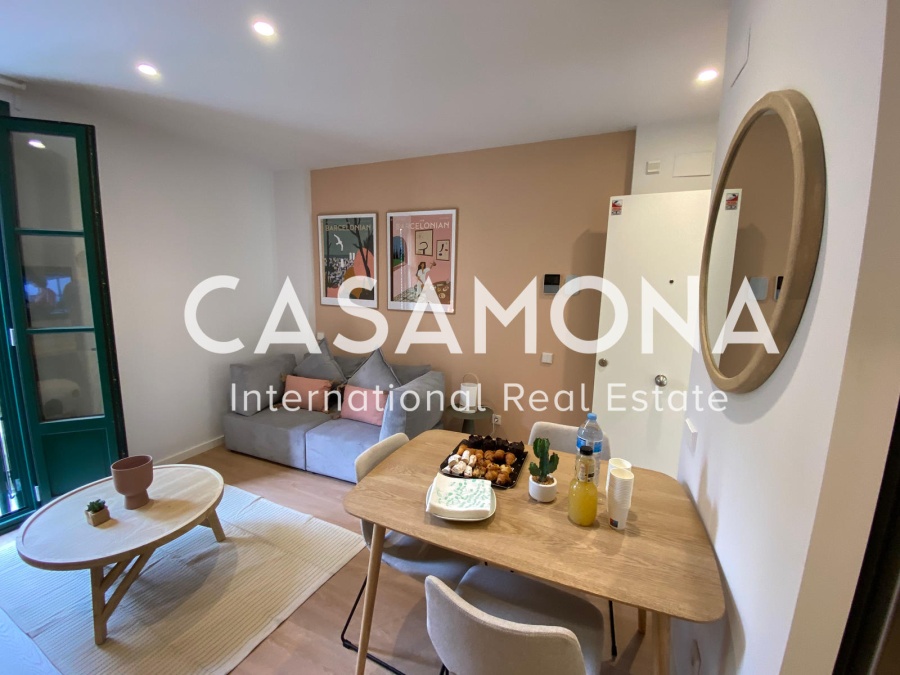 Lluminós i modern Apartament a prop de la Sagrada Família Lluminós i modern Apartament a prop de la Sagrada Família