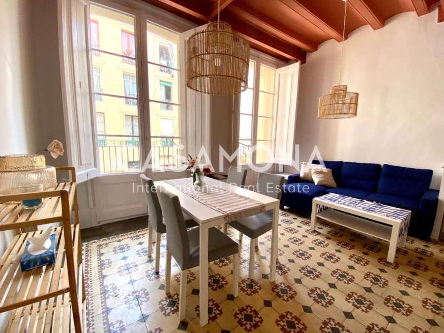 Oasis de diseño en El Gòtic: joya de 4 habitaciones con 2 balcones franceses Oasis de diseño en El Gòtic: joya de 4 habitaciones con 2 balcones franceses