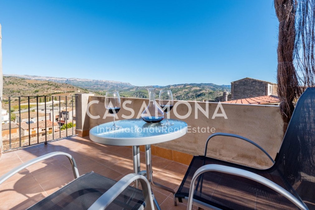 Hôtel boutique avec 10 chambres et 12 salles de bains dans la célèbre région viticole du Priorat, situé près de Tarragone