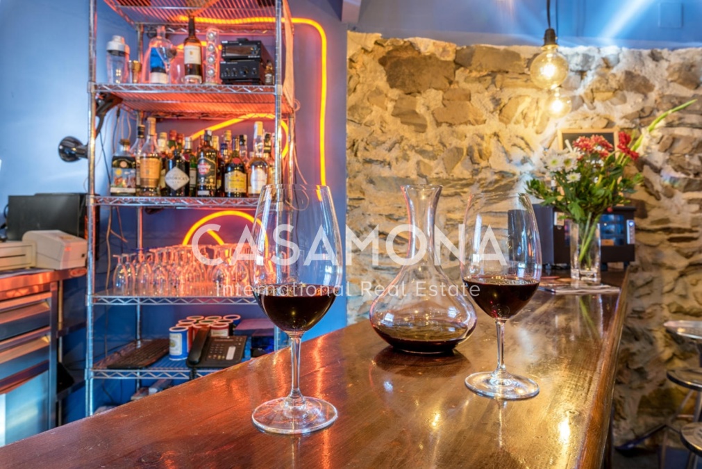 Hôtel boutique avec 10 chambres et 12 salles de bains dans la célèbre région viticole du Priorat, situé près de Tarragone