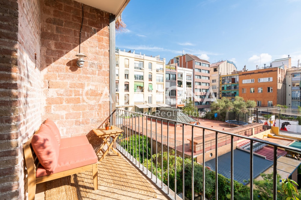 Geräumiges Apartment mit 1 Schlafzimmer und eigenem Balkon im Zentrum von Eixample Geräumiges Apartment mit 1 Schlafzimmer und eigenem Balkon im Zentrum von Eixample