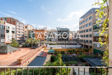 Ampli pis d'1 dormitori amb balcó privat al centre de l'Eixample Ampli pis d'1 dormitori amb balcó privat al centre de l'Eixample