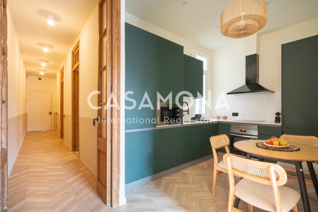 Amplio apartamento de 1 dormitorio con balcón privado en el centro del Eixample Amplio apartamento de 1 dormitorio con balcón privado en el centro del Eixample