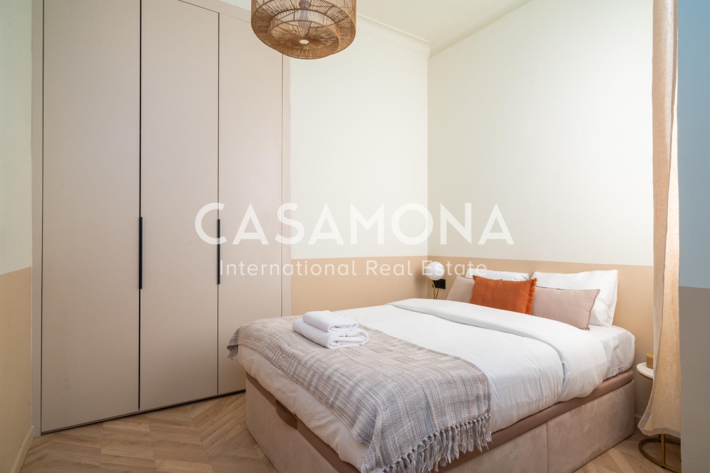 Amplio apartamento de 1 dormitorio con balcón privado en el centro del Eixample Amplio apartamento de 1 dormitorio con balcón privado en el centro del Eixample
