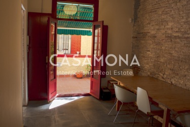 APPARTEMENT PAISIBLE DE 2 CHAMBRES AVEC PATIO INTÉRIEUR PRIVÉ AU CŒUR DE BARCELONE