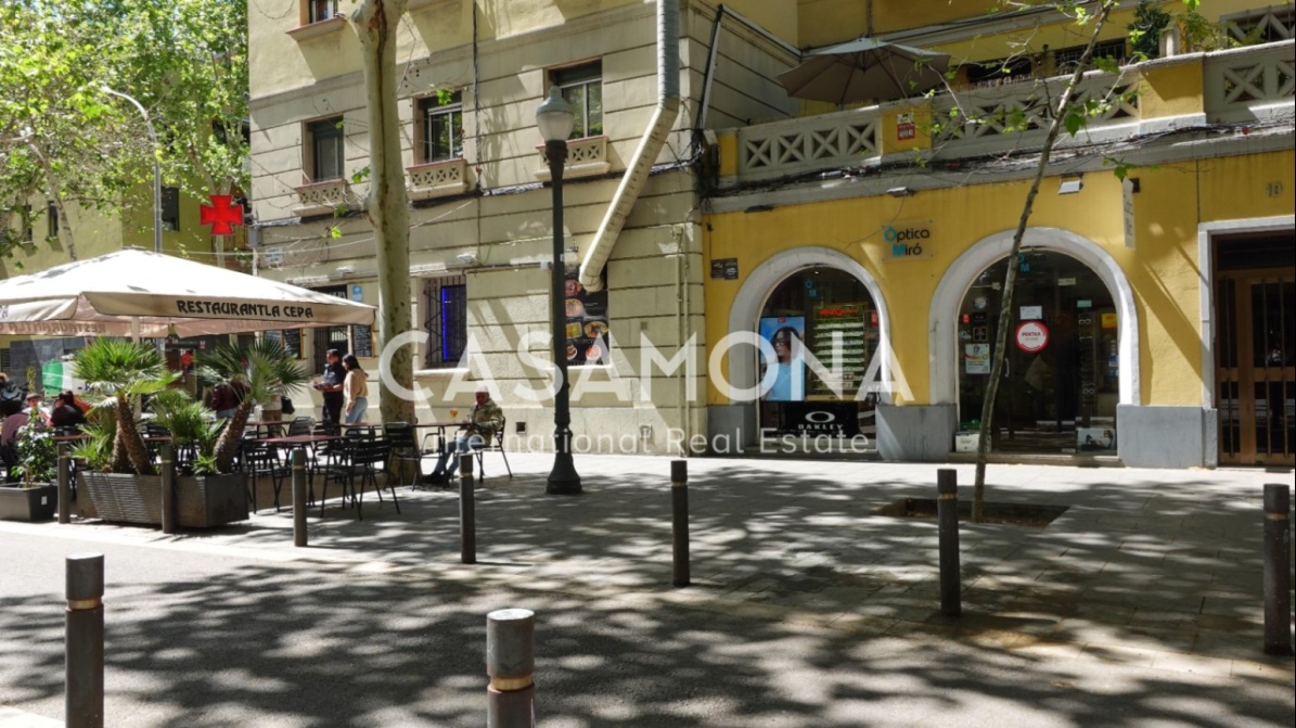 Apartament de 3 Dormitoris a Reformar amb Ascensor just al costat de la Platja