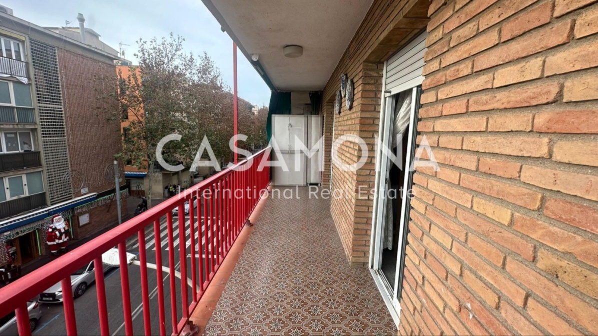 (SOLD) Beachfront 3 Bedroom Apartment with an Elevator and a Terrace