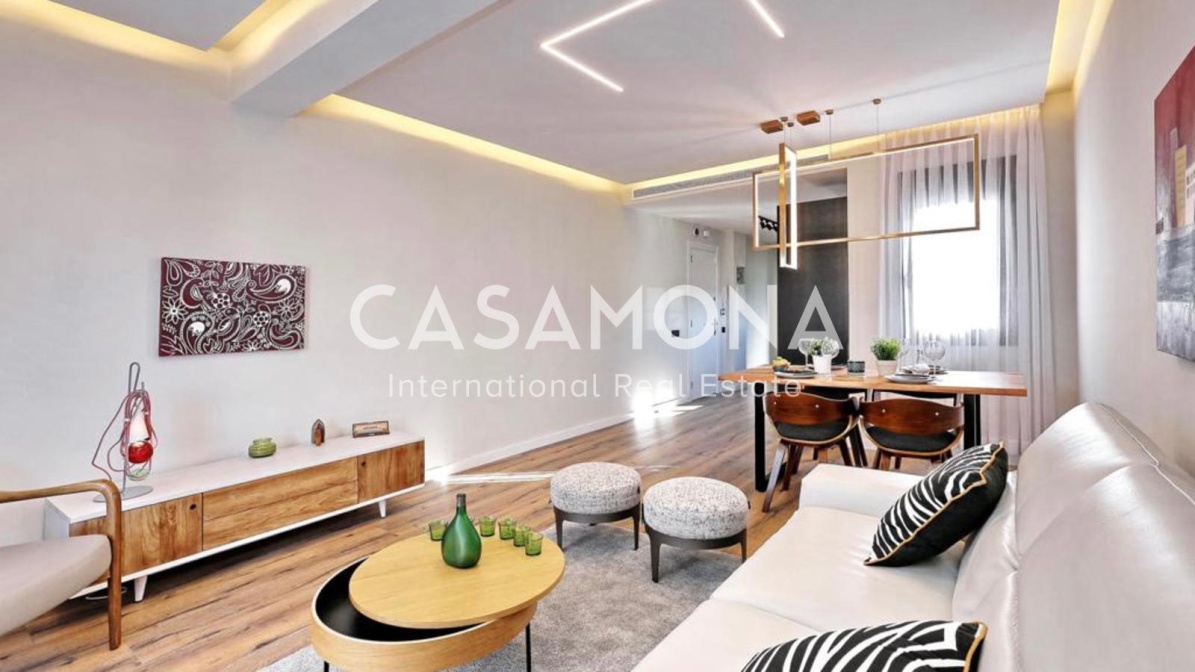 Elegant Penthouse with a Private Terrace Showcasing Scenic Views Elegant Penthouse with a Private Terrace Showcasing Scenic Views