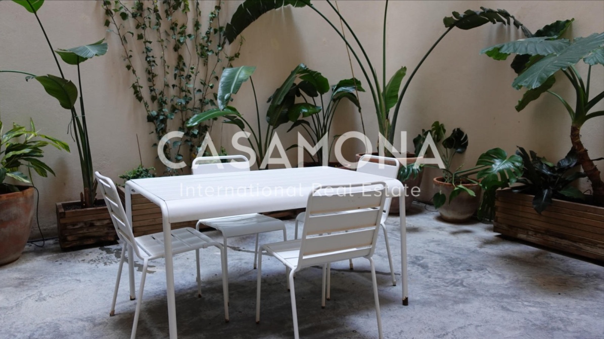 (VENDIDO) Hermoso estudio estilo loft con amplio patio (VENDIDO) Hermoso estudio estilo loft con amplio patio