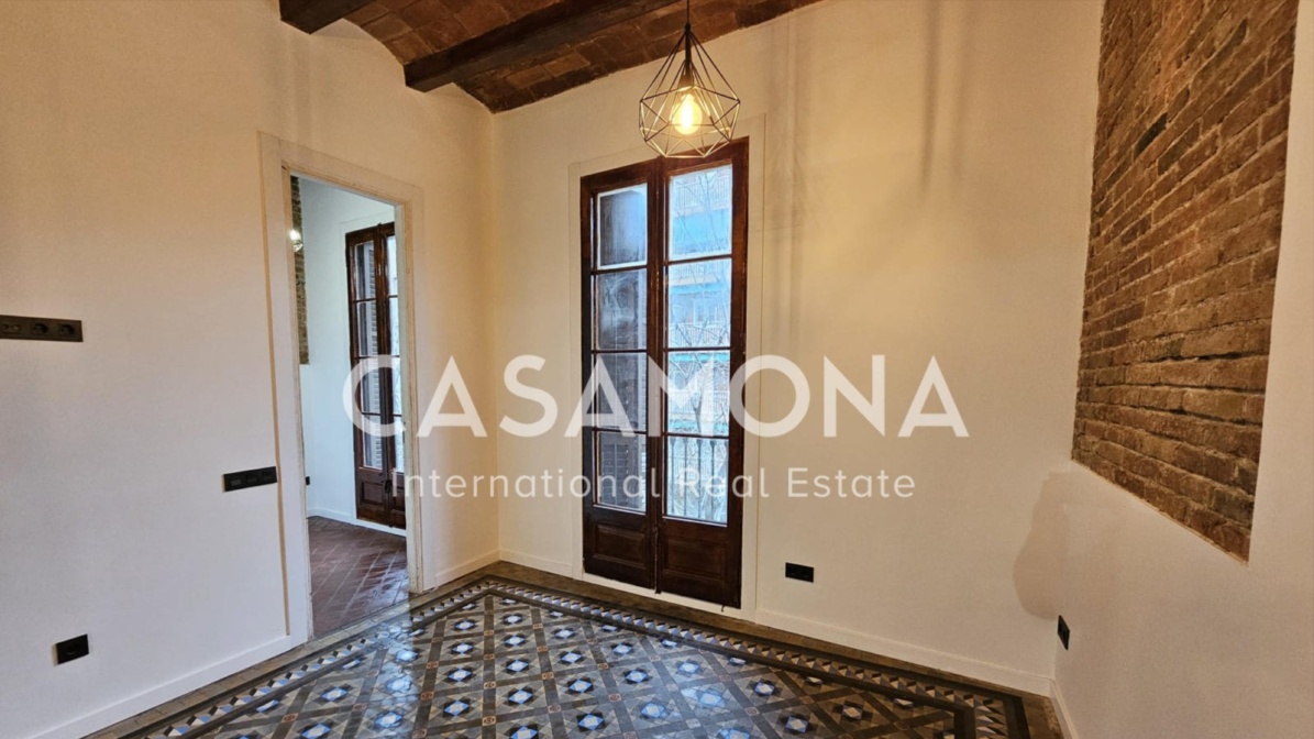 (VENUT) Apartament de 2 dormitoris i 2 banys recentment reformat amb ascensor i balcó a Sant Antoni (VENUT) Apartament de 2 dormitoris i 2 banys recentment reformat amb ascensor i balcó a Sant Antoni