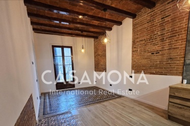 (VENDU) Appartement récemment rénové de 2 chambres et 2 salles de bains avec ascenseur et balcon à Sant Antoni