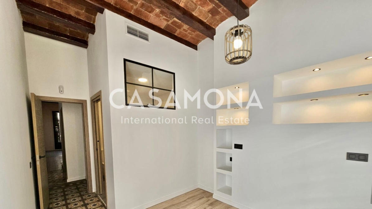 (VENUT) Apartament de 2 dormitoris i 2 banys recentment reformat amb ascensor i balcó a Sant Antoni (VENUT) Apartament de 2 dormitoris i 2 banys recentment reformat amb ascensor i balcó a Sant Antoni