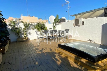 (SOLD) Modern Apartment With A Private Terrace In The Historical Center Of Barcelona (SOLD) Modern Apartment With A Private Terrace In The Historical Center Of Barcelona