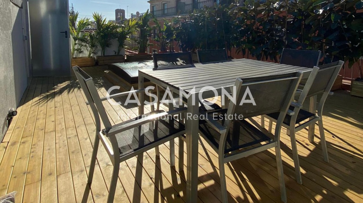 (SOLD) Modern Apartment With A Private Terrace In The Historical Center Of Barcelona