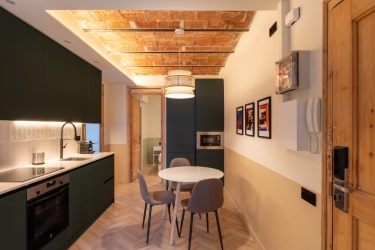 Apartment mit 2 Doppelzimmern und katalanischen Elementen in Poble Sec