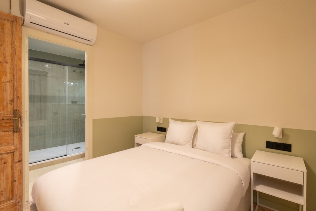 Apartamento de 2 dormitorios dobles con características catalanas en Poble Sec Apartamento de 2 dormitorios dobles con características catalanas en Poble Sec